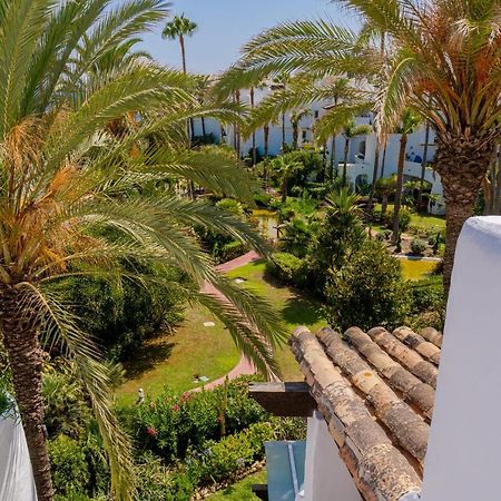 Ferienwohnung Luxurious Penthouse In Ventura Del Mar Puerto Banus Marbella Exterior foto