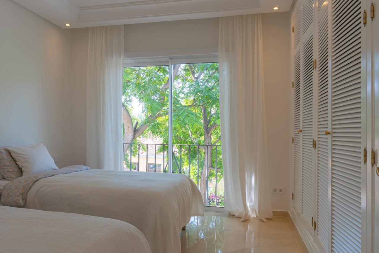 Ferienwohnung Luxurious Penthouse In Ventura Del Mar Puerto Banus Marbella Exterior foto