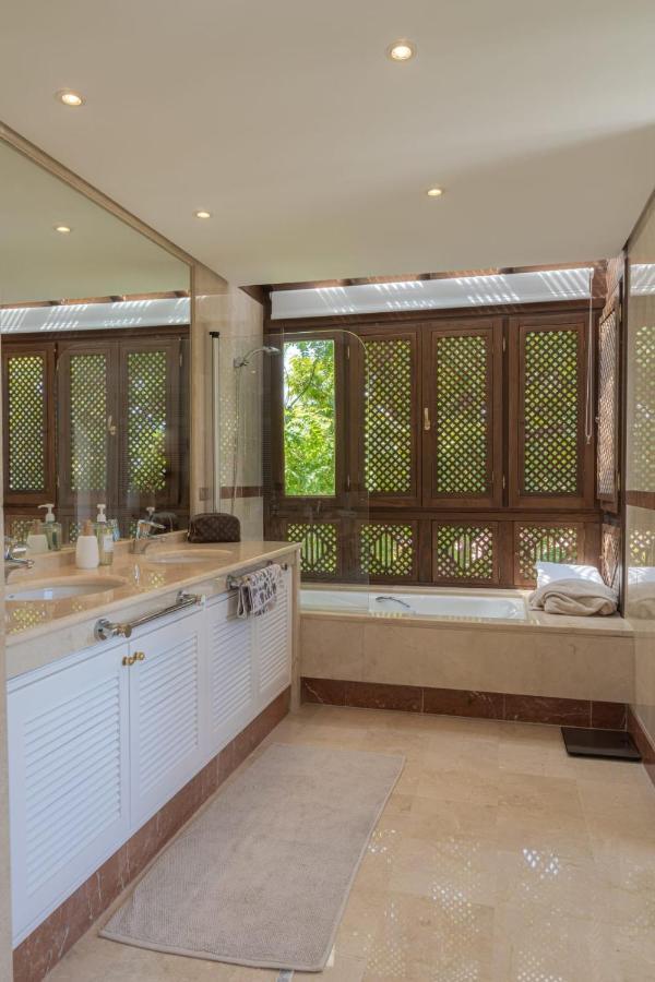 Ferienwohnung Luxurious Penthouse In Ventura Del Mar Puerto Banus Marbella Exterior foto