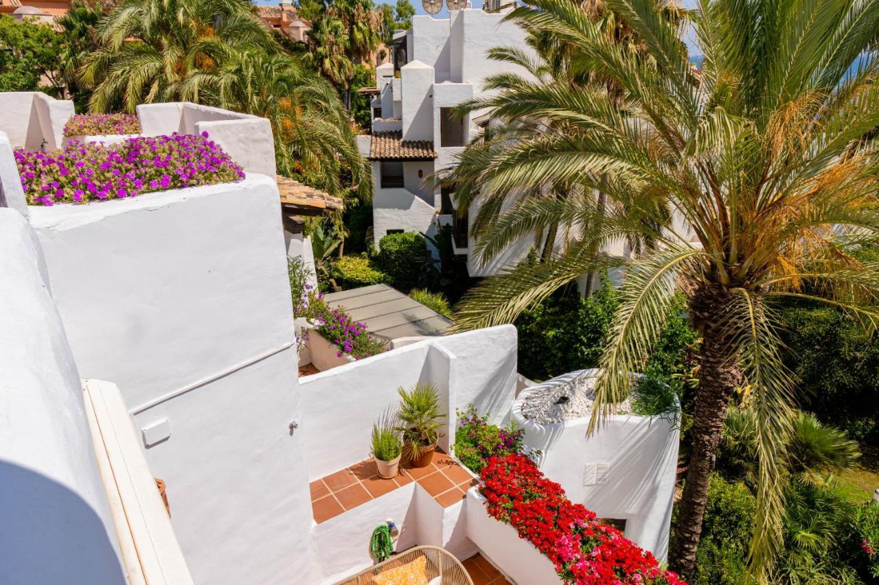 Ferienwohnung Luxurious Penthouse In Ventura Del Mar Puerto Banus Marbella Exterior foto